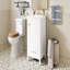 Meuble-lavabo moderne de 18 pouces avec lavabo en céramique, tiroirs à fermeture en douceur et organisateur de porte, tiroir de séparation et patins réglables en plastique - solution de rangement compacte pour les espaces étroits-525127592