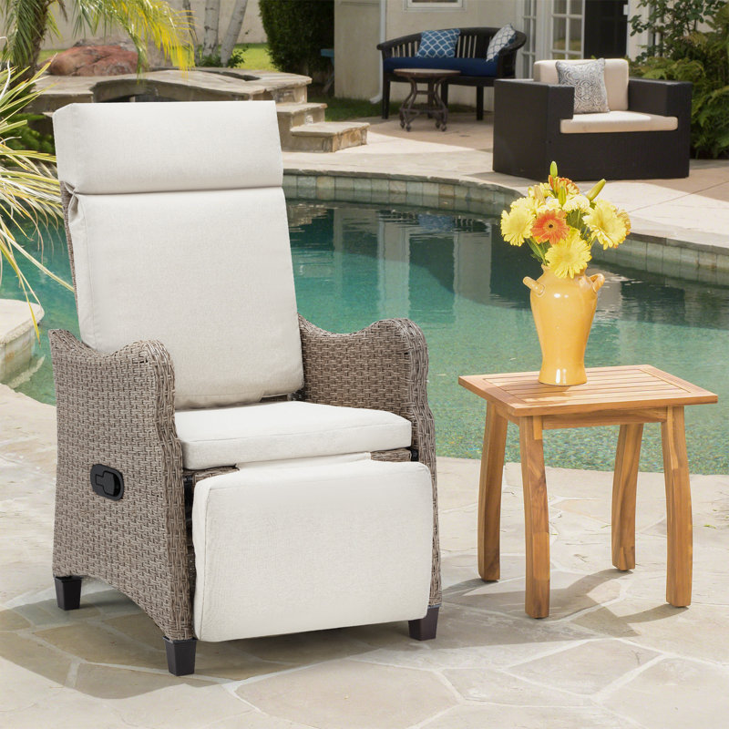 Bayview Wicker Outdoor Recliner Chair, White