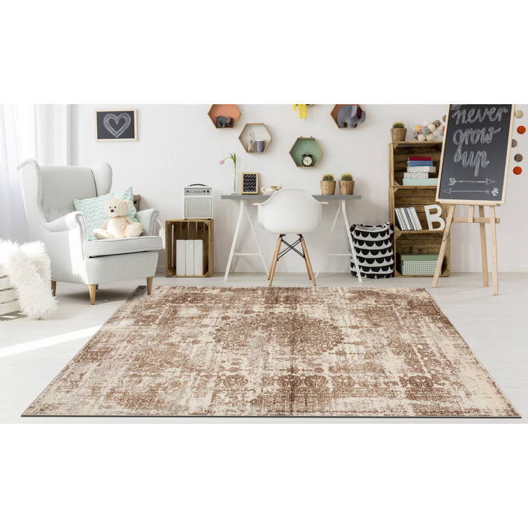 Matias Oriental Indoor Rug