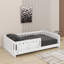 Lit plateforme simple avec garde-corps et tablettes pour le rangement, cadre de lit au sol pour les petits espaces-67719224-67719225