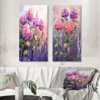 Hortensias dans un champ de lavande I - Collection de 2 panneaux de toiles florales