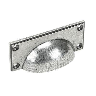 Art Deco 8.4 cm centre Cup Handle