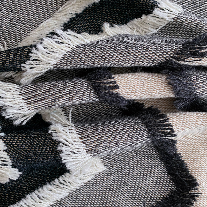 Tissu jacinto lilas, Noir