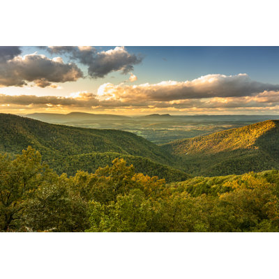 Blue Ridge Mountains by Pgiam