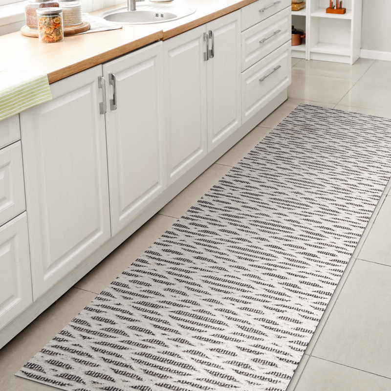 Diaundra High-Low Pile Moroccan Diamond Modern Black/Ivory Indoor/Outdoor Rug, Runner 2' x 10'