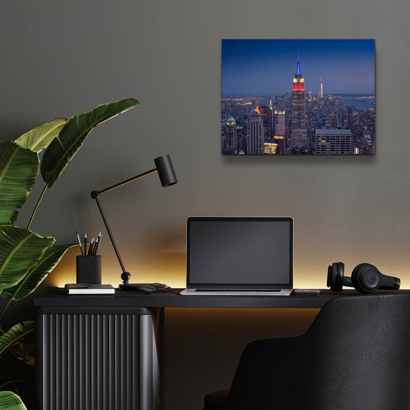 «Skyscrapers» par Rick Berk, art mural en verre acrylique, H 12 po x l 16 po x P 0,13 po