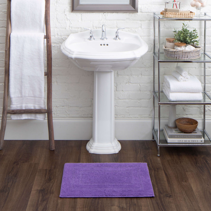 Tapis de bain lavable à la machine Kail, L 17 po x L 24 po, Fiesta raisin