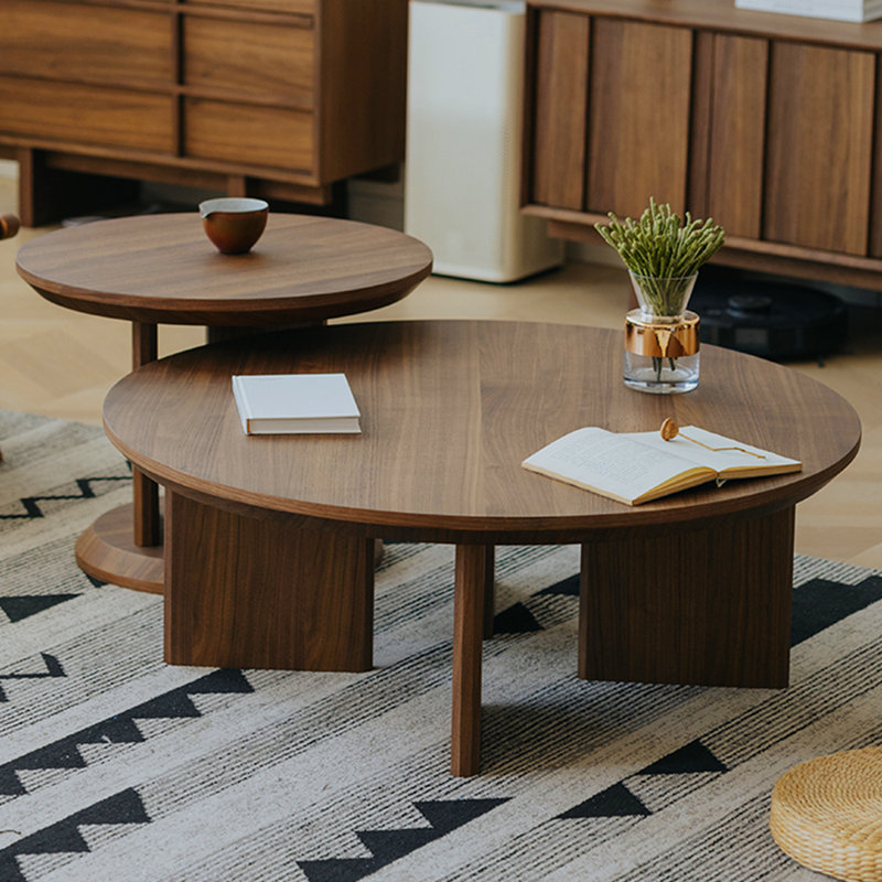 Ensemble de tables basses rondes de style Wabi-sabi