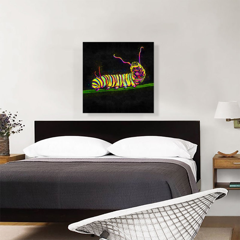 Chenille, insecte, reproduction d'art sur toile tendue, H 26 po x l 26 po x P 1,5 po