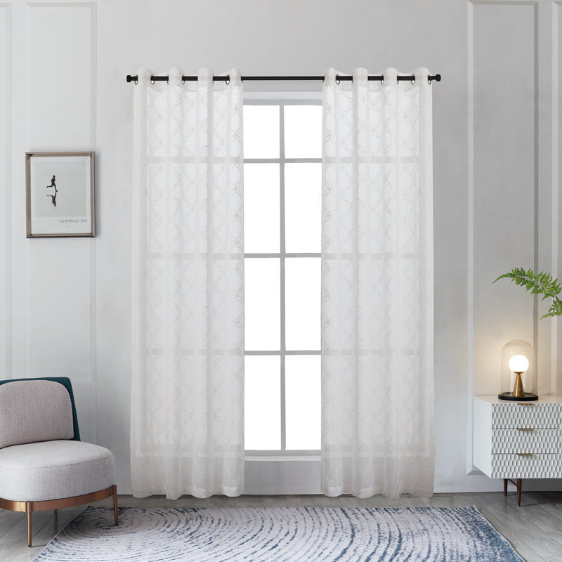 Panneau de rideau simple diaphane avec œillets Harshbarger, Blanc, L 52 po x L 95 po