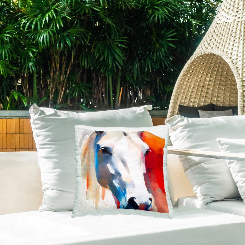 Coussin d'extérieur imprimé Gazing Horse par Walker Noble