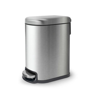 Poubelle à pédale incurvée 1,3 gallons