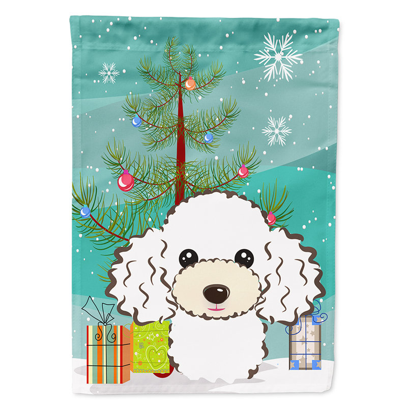 Drapeau en polyester 2 côtés sous l’arbre Silloth, Caniche blanc, H 40 po x l 28 po x P 0,01 po, Drapeau pour la maison