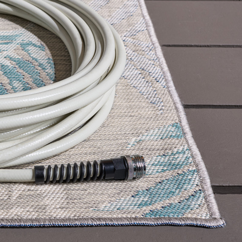 Cesca Sunrise Performance Floral Indoor/Outdoor Area Rug, Square 6'7"