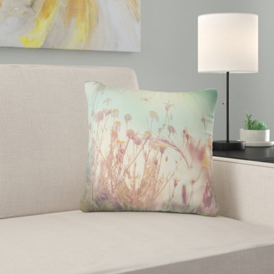 Coussin de gazon et d’herbe fleur d’été