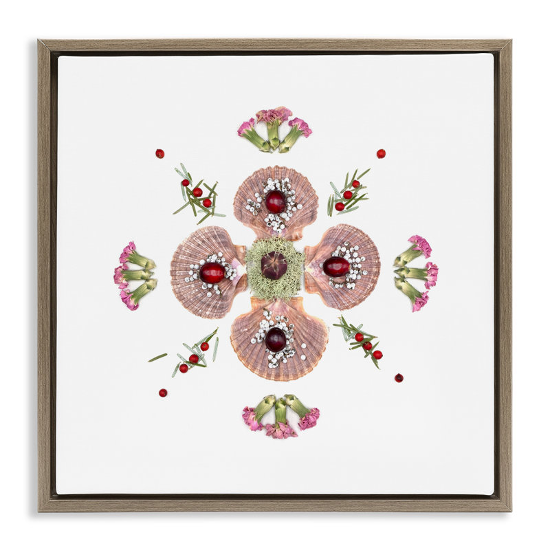 Cadre flottant Clam Shells & Botanicals, conception par Beth Adoette, Montalcino orme flottant encadré, H 18 po x l 18 po