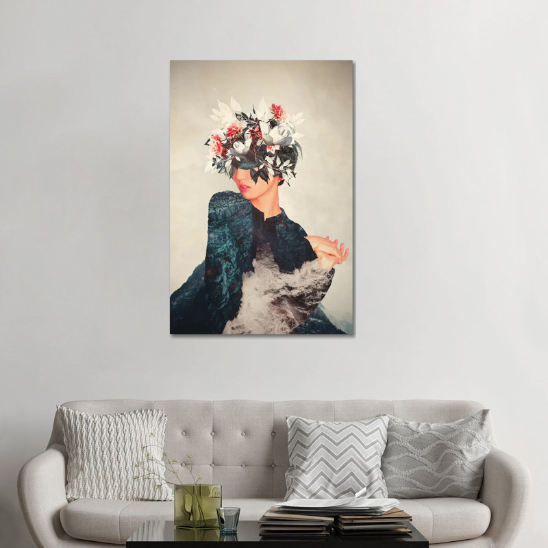«Kumiko» par Frank Moth - reproduction imprimée, H 48 po x l 32 po x P 1,5 po, Toile tendue, Pas de tapis