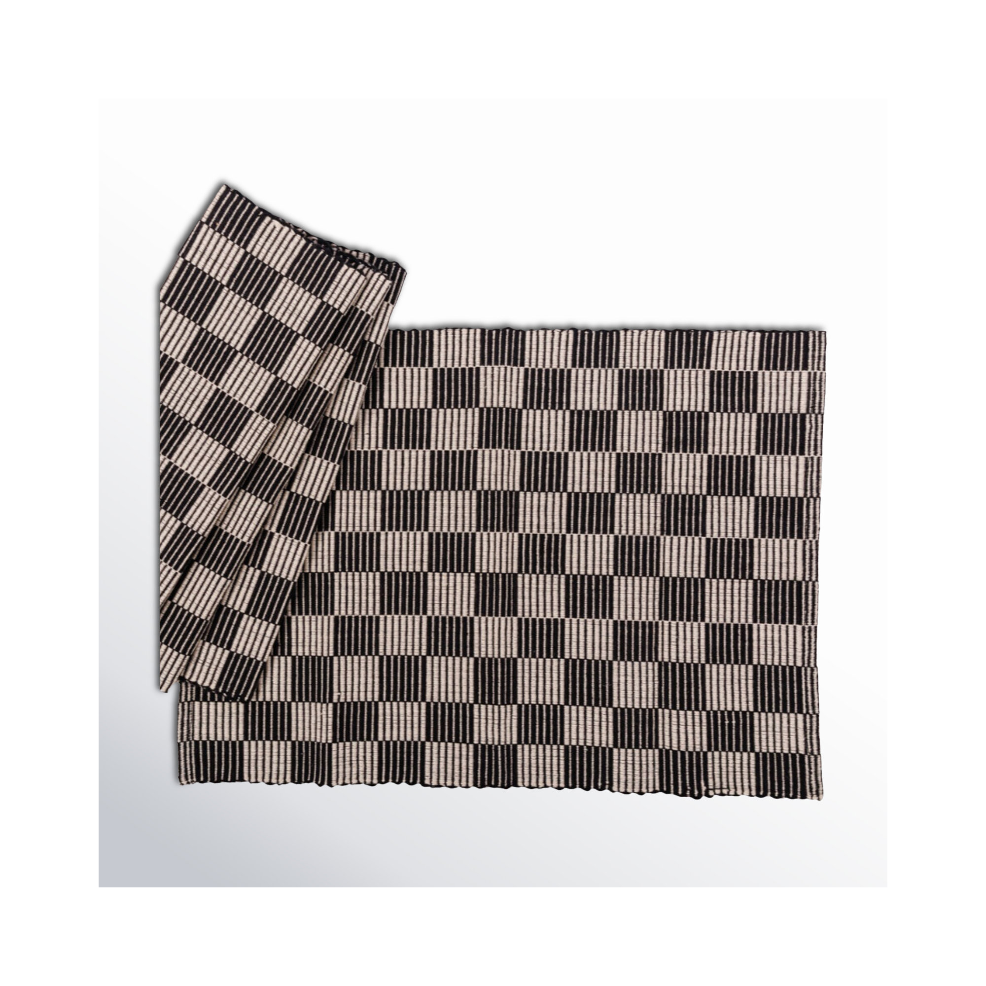 S/4 Handloomed Checkered Placemats, Black