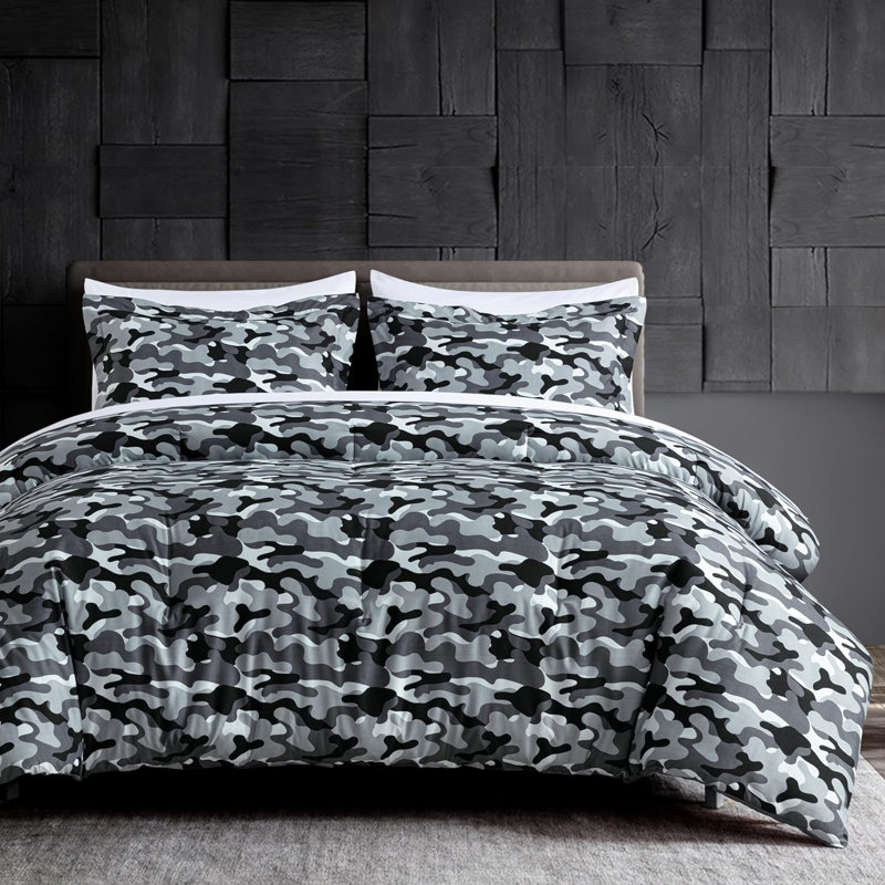 Camouflage Printed Microfiber Reversible 3 Piece Comforter Set, Queen Comforter + 2 Standard Shams, Black/Gray