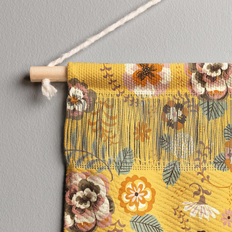 Suspension murale florale à bonbons crème anglaise Pimlada Phuapradit, H 16 po x l 22 po x P 0,125 po