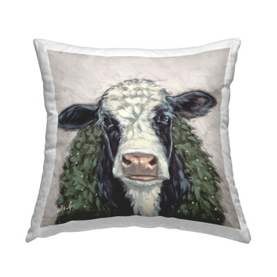 Coussin décoratif imprimé Spache Cow with Wreath par Sara G. Designs