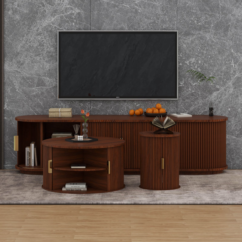 Ensemble de meuble télé en bois et table basse avec portes coulissantes cannelées, console média avec poignées dorées, Noyer
