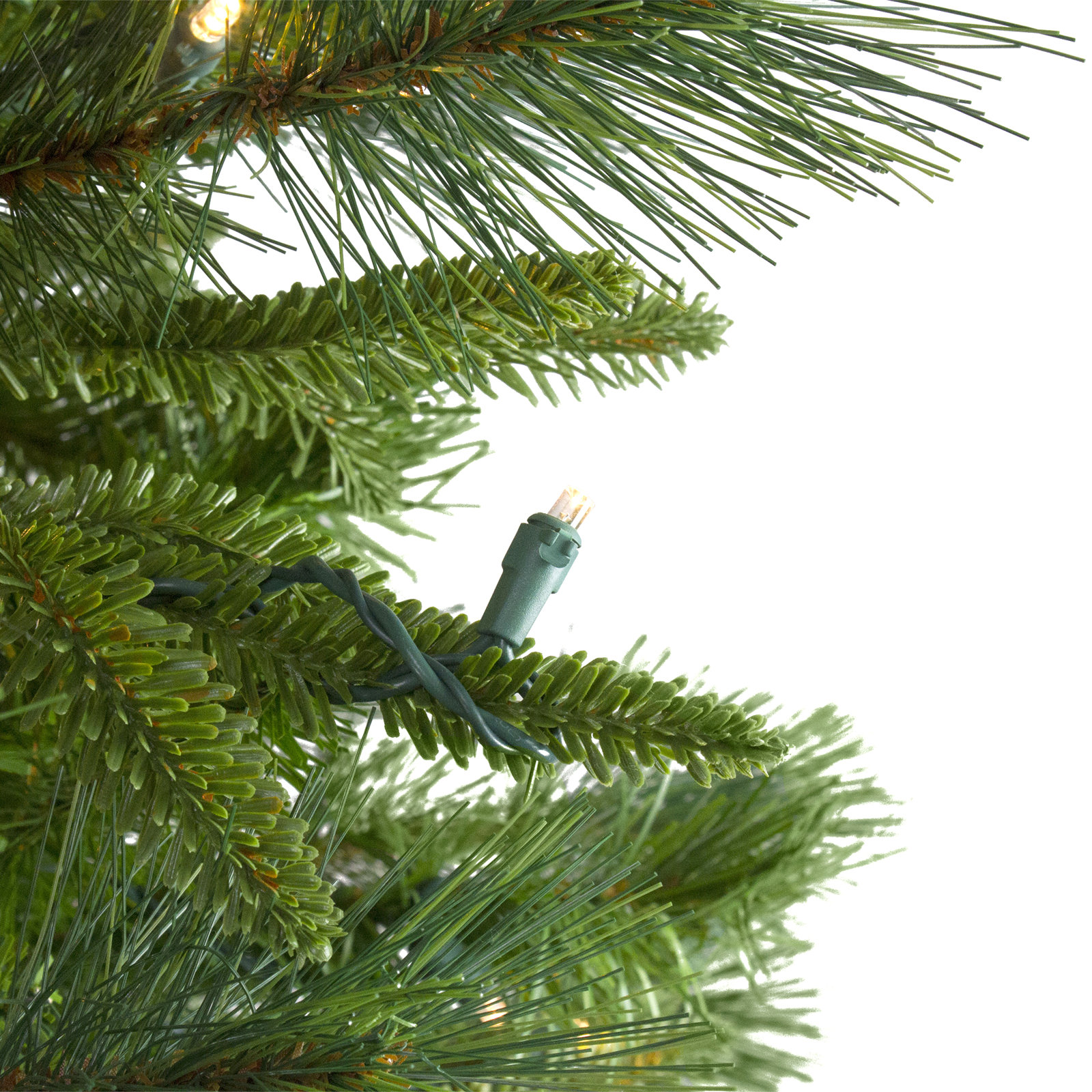 Northlight Seasonal 108" Pre-Lit Pine Garland