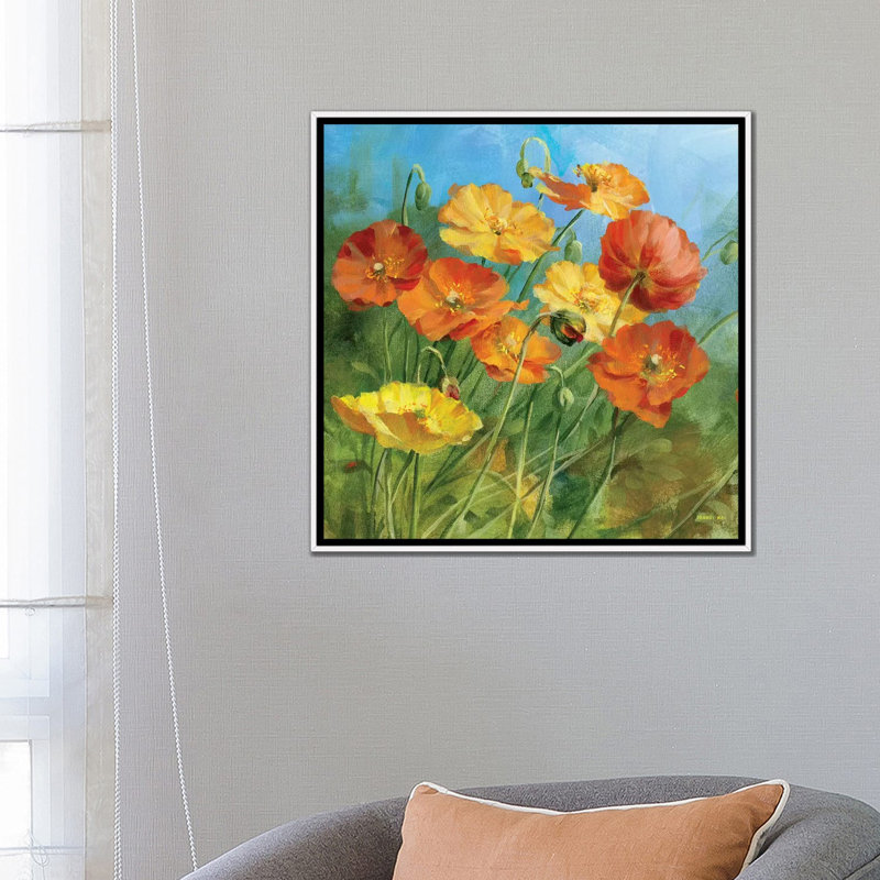 «Summer Field IV» par Danhui Nai - reproduction d'art, H 26 po x l 26 po x P 1,5 po, Toile blanche encadrée, Aucun mat