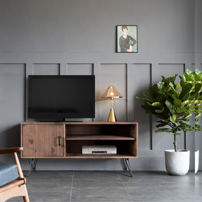Meuble télé simple, moderne et rétro en bois récupéré pour le salon