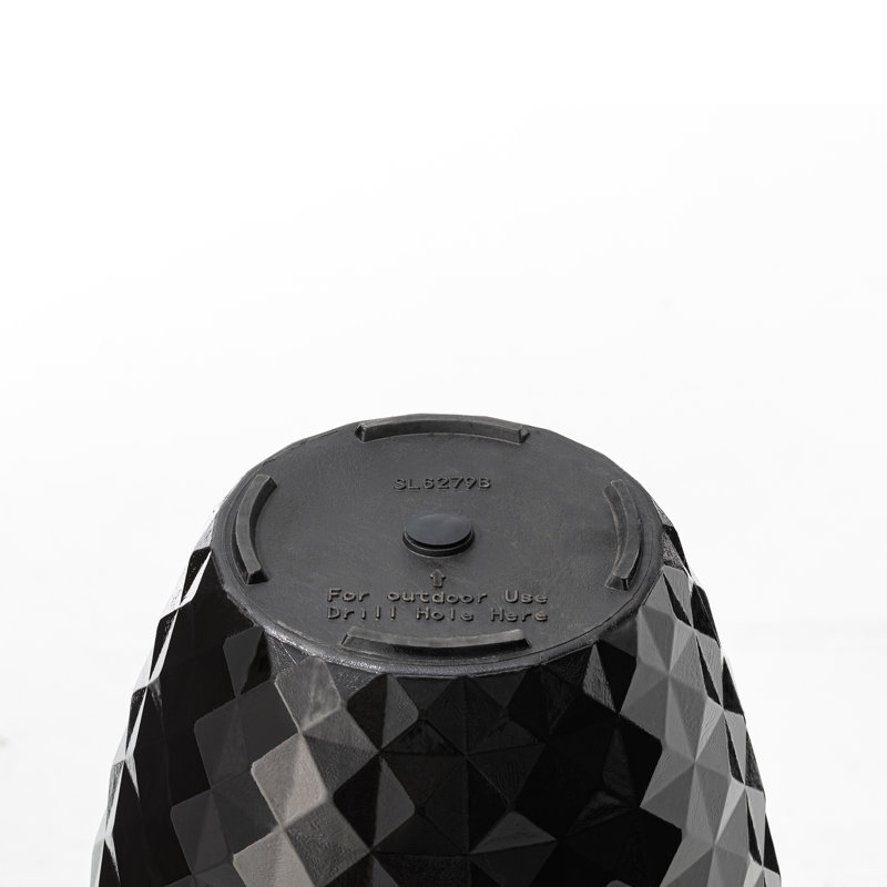 Dneisha Handmade Pot Planter, Black