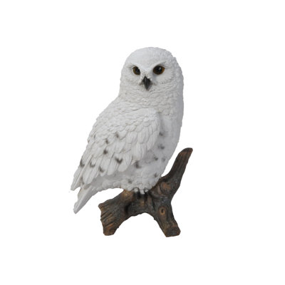 Snowy Owl on Stump Statue