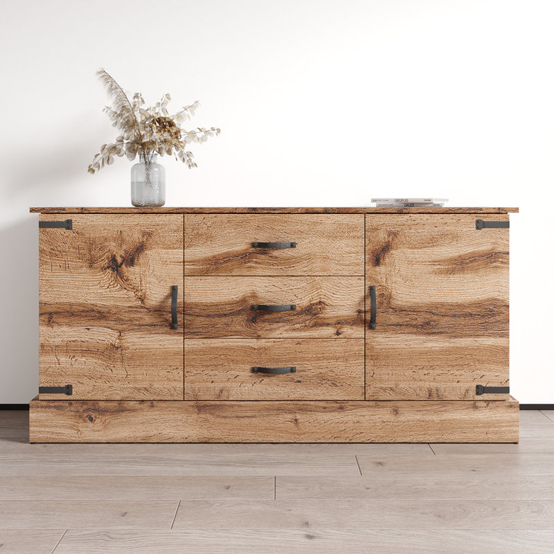 Buffet 63 po Horus, Bois ancien