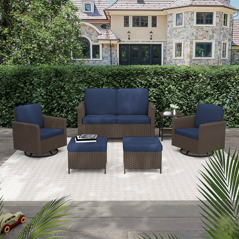 Ensemble de canapé de patio en rotin tissé pour patio: canapé double, deux repose-pieds, une table basse et deux chaises pivotantes