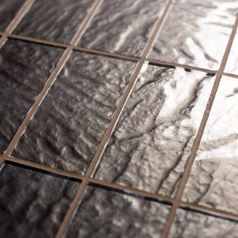 Carreau de mur de métro métallique en verre 3 po x 6 po, Ambre baie taupe