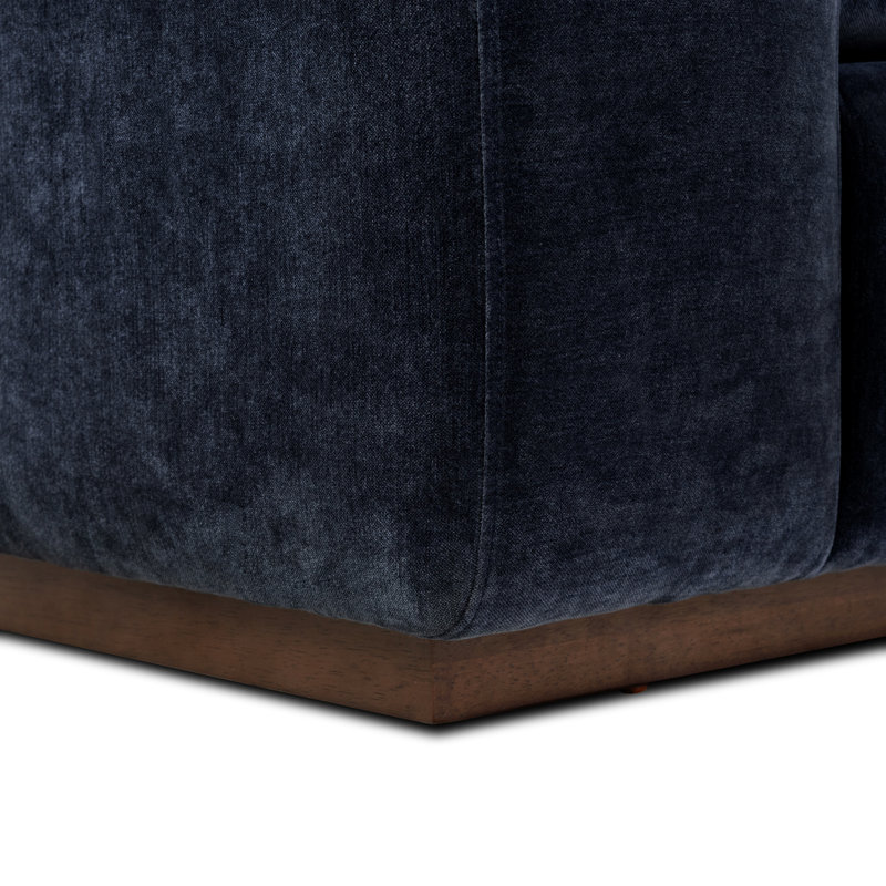 Canapé modulaire en velours chenille de 123 po de couleur bleu mystique Malaga, Orienté à droite