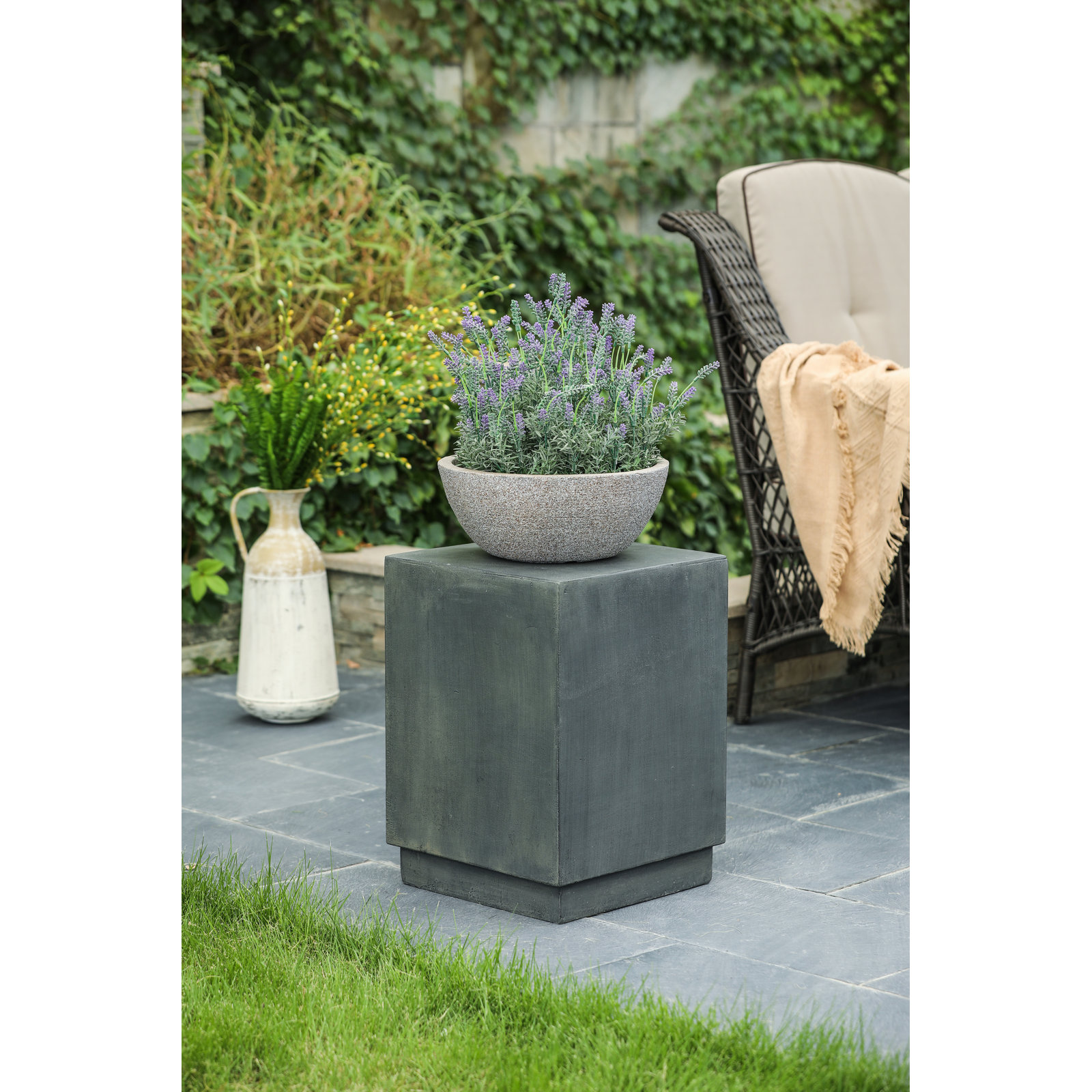 Novato Indoor/Outdoor Cement Side Table