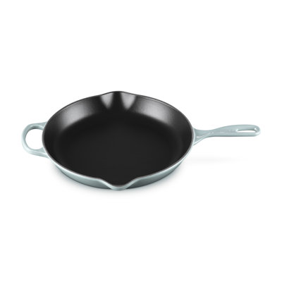 Le Creuset Signature Skillet