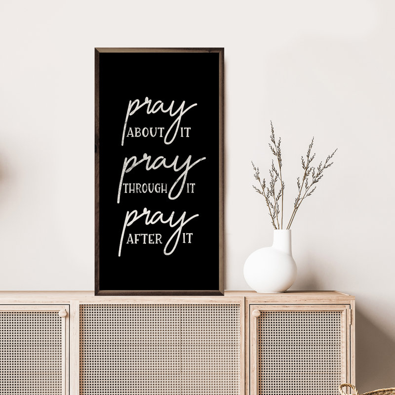 Pray About It - noir, Noir, H 16 po x l 8 po