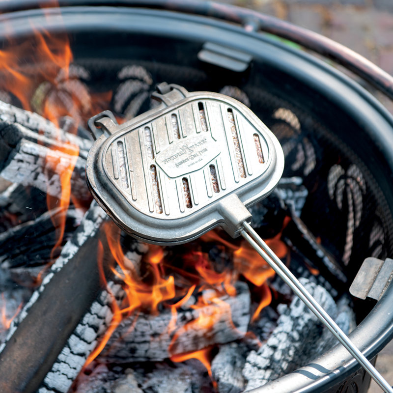 Barbecue de feu de camp