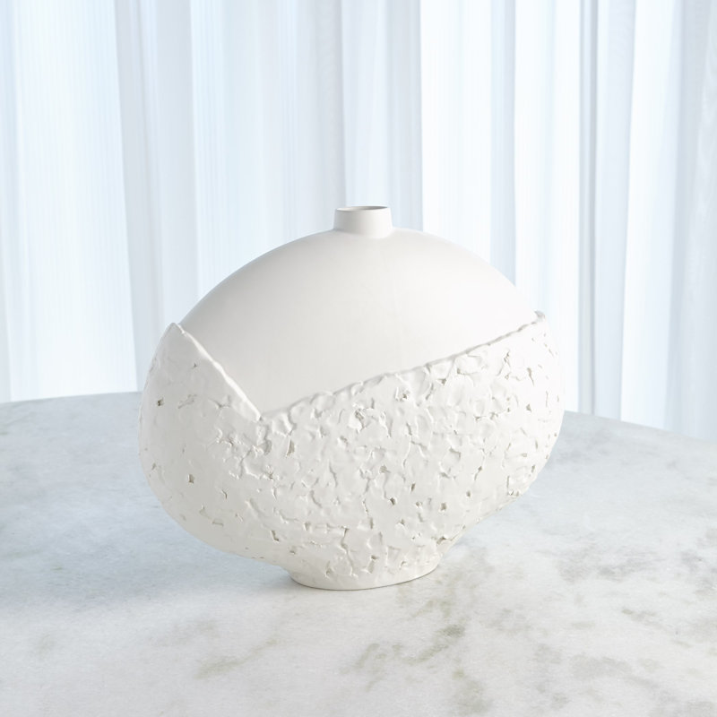Vase de table asymétrique, H 14 po x l 18,25 po x P 6,5 po