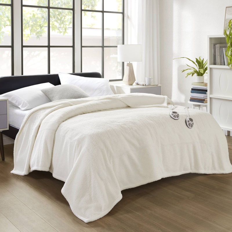 Ivory Twin Fleece Faux Fur Heated Blanket