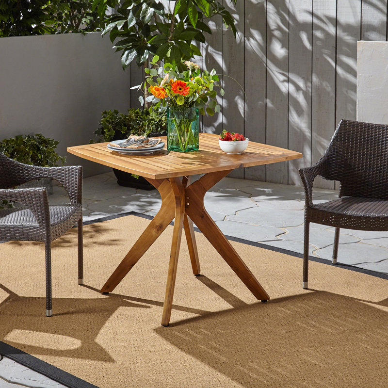 Table de salle à manger en bois massif Riemer