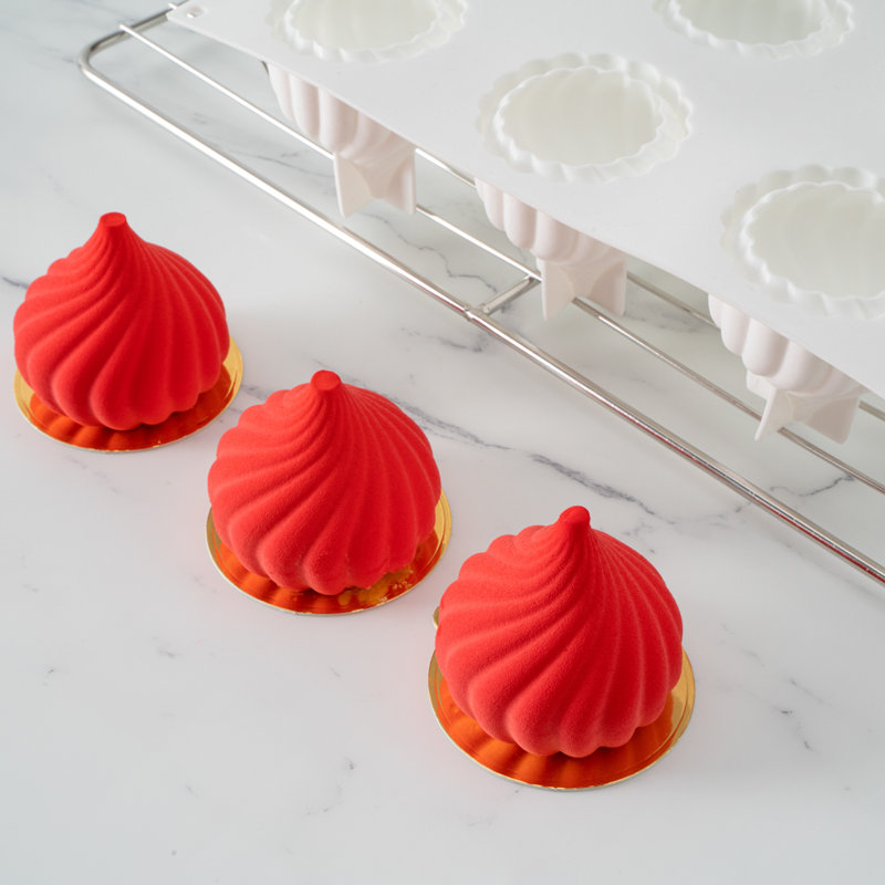 Moule à spirale en silicone pour 6 cavités, 10 moules en spirale prêts à être utilisés au four - flexible, congelable, en silicone blanc