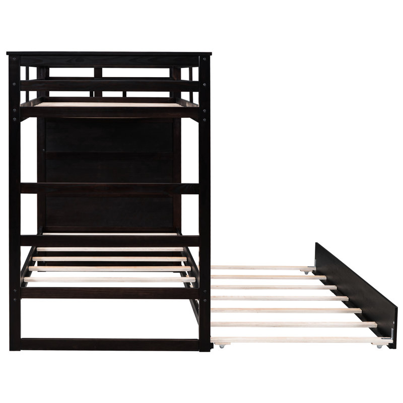 Lit simple au-dessus d'un lit superposé avec accès sécuritaire et lit gigogne - Bois massif pour une chambre à coucher sécurisée