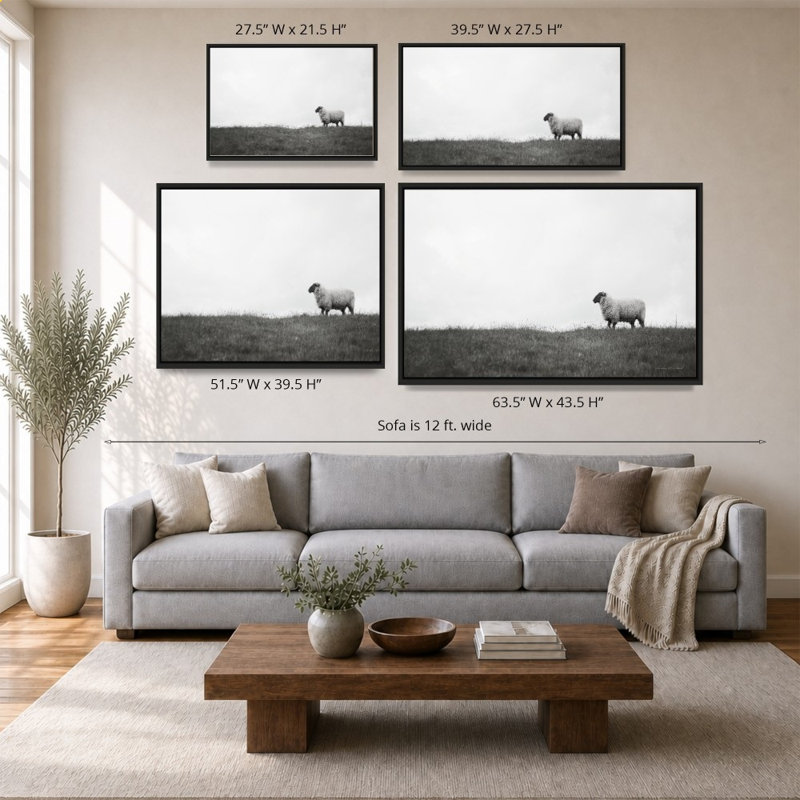 Islay Sheep II par Laura Marshall - Impression sur toile, H 44 po x l 64 po, Noir