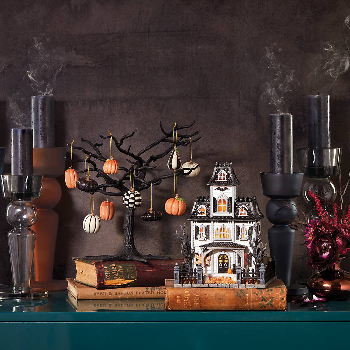 ORNAMENT TREES Matte Black Metal Ornament Tree