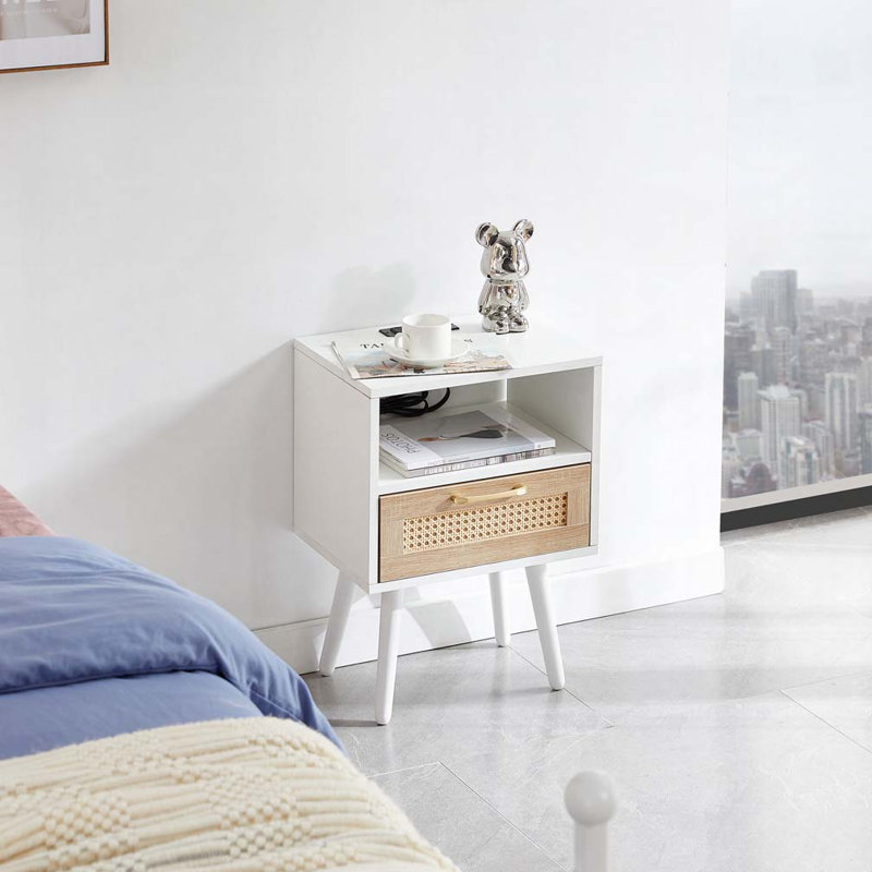 Table de bout 15,75 po avec prise de courant et ports USB, Blanc