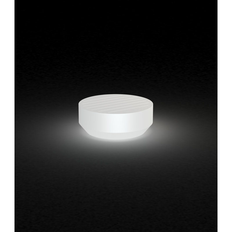 Vela Plastic Coffee Table, 31.5", Ice