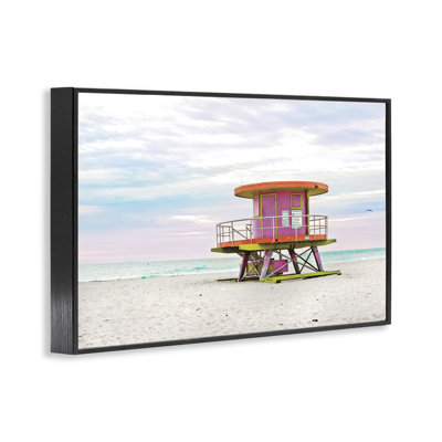 «Lifeguard Hut» avec giclée encadrée ciel pastel, design par Seven Trees Design