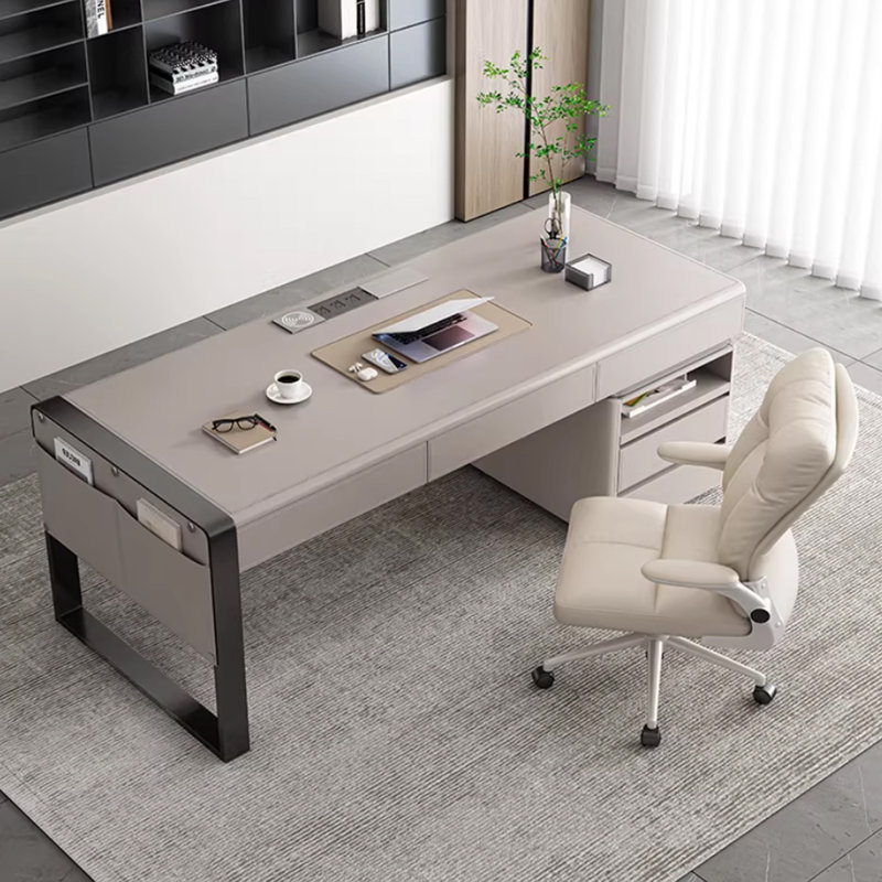 Bureau rectangulaire gris et noir en bois manufacturé + acier laminé à froid, H 29,92 po x l 62,99 po x P 27,56 po